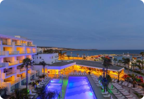 Limanaki Beach Hotel and Suites 4*