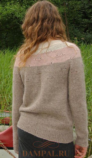 вязаный женский пуловер