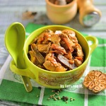 Куриное рагу с грибами в духовке