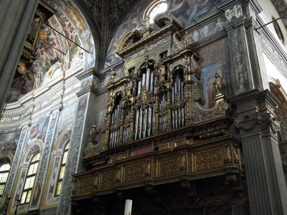 11.  Аббатство Сан-Джованни Евангелиста (Парма, Италия) музыкальный инструмент, орган