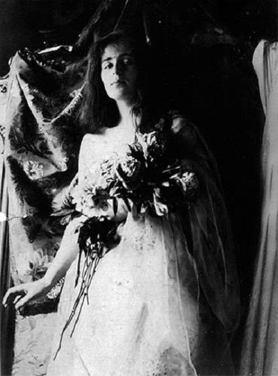 1916Тамара Горска и Тадеуш Lempicki браке в часовне Мальтийского ордена в Петрограде.