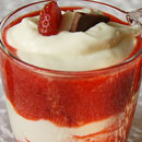 Сметанный крем с клубничным
пюре