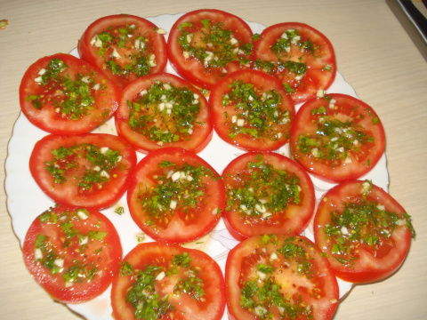Маринованные помидоры за пол-часа ("Курсы быстрой готовки") Маринованные помидоры за пол-часа ("Курсы быстрой готовки")
