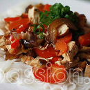 Лапша с
овощами и курицей