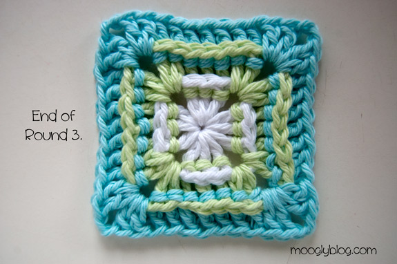 Sweetest Baby Blanket - free pattern with photo tutorial! #crochet