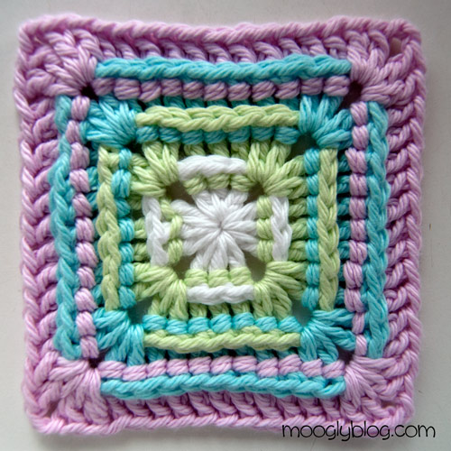 Sweetest Baby Blanket - free pattern with photo tutorial! #crochet