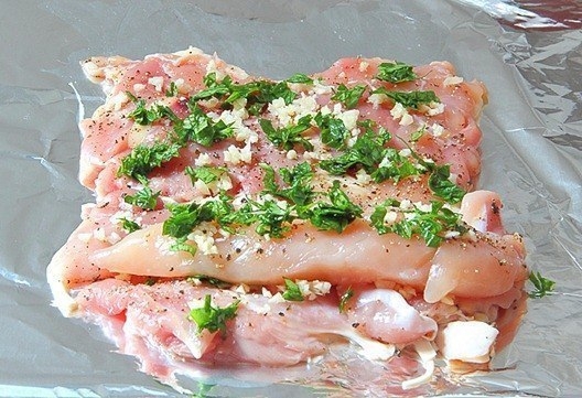 Куриный рулет на пару