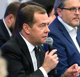 Инициатива «Единой России»
наладить диалог с социальными НКО
получила поддержку Медведева