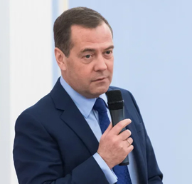 Медведев провел встречу с активом
местных и первичных отделений Партии