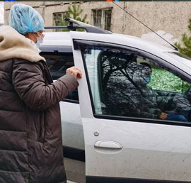 «Единая Россия» в Кузбассе
предоставила два автомобиля для
перевозки врачей
