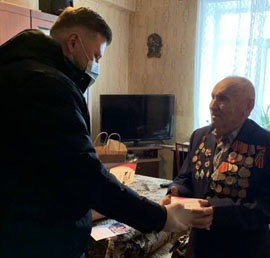 Более 48 тысяч ветеранов Великой
Отечественной войны получили
поздравления с Новым годом от
добровольцев