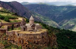 Туры в Армению. Майские праздники в Армении.