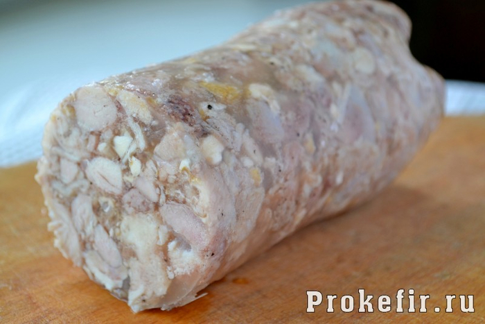 kurinyj-rulet-v-butylke-s-zhelatinom-orekhami-i-chesnokom-7 (500x267, 278Kb)